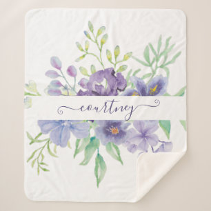 Flieder-Aquarell-Blumen personalisiert Sherpadecke