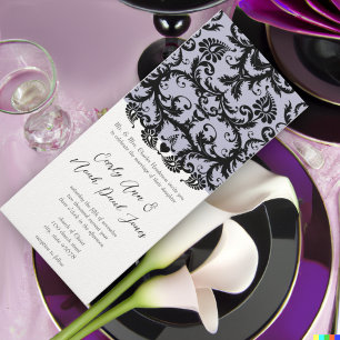 Fliederbesatzene schwarze Damast-Wirbel-Hochzeitse Einladung