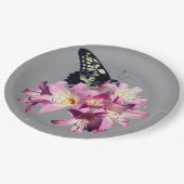 Fliederblumen und Schmetterling-Papierteller Pappteller (Schrägansicht)
