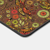 Fliege, Libelle auf Zimtbraun Schreibtischunterlage (Ecke)