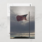 Fliegen der Flagge Postkarte (Vorne/Hinten)