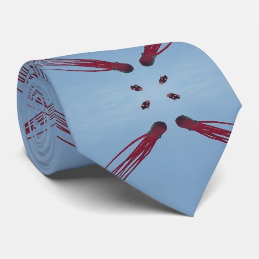 Fliegen eines Stunt Animal Kite in Azure Sky, blau Krawatte (Gerollt)