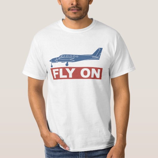 Fliegen im Flugzeug T-Shirt (Vorderseite)
