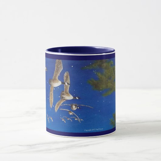 Fliegen-Kanada-Gans-Tasse; Kanadische Gänse im Tasse (Zentrum)