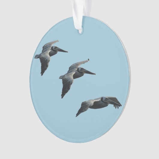 Fliegen-Pelikan-Weihnachtsverzierung Ornament (Vorderseite)