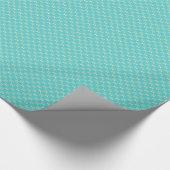 Fliegen Sie Aquamarin und Gold Wrapping Paper Geschenkpapier (Ecke)