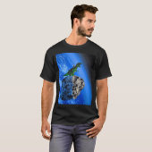 Fliegen von T-Shirt (Vorne ganz)