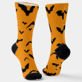 Fliegende Fledermäuse auf Orange Socken (Gewinkelt)