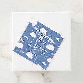 fliegende gefaltete Papierflugzeuge Geburtstag dan Geschenkanhänger