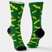 Fliegende gelbe Halloween-Fledermäuse Socken (Gewinkelt)