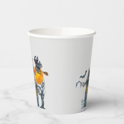 Fliegende Hexe auf einem Besen und Spuk HausHallow Pappbecher (Links)