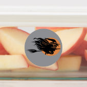 Fliegende Hexe saß vor einem Broomstick Etiketten (Befestigt)