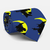 Fliegende Hexen Dunkelblaue Halloween-Krawatte Krawatte (Gerollt)