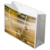 Fliegende Möwen - abstrakt Große Geschenktüte (Vorderseite Schrägansicht)