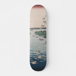 Fliegende Vögel an der Shiba-Küste Vintage Ukiyo-e Skateboard