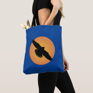 Fliegender Adler vor der Sonne Tasche