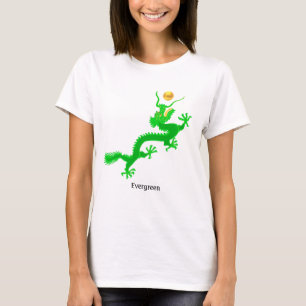 Fliegender grüner Drache mit goldenem Ball und Kal T-Shirt