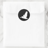 Fliegender Pelikan Runder Aufkleber (Tasche)
