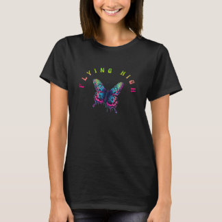 Fliegender psychedelischer Schmetterling in der Ho T-Shirt
