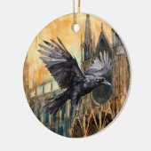 Fliegender Raven und mittelalterliche gotische Kat Keramik Ornament (Links)