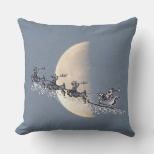 Fliegender Weihnachtsmann im Rentier-Schlitten-Wei Kissen