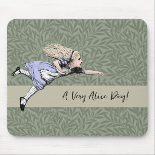 Fliegendes Alice Wonderland Abenteuer Vintage Tenn Mousepad