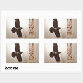 Fliegendes Raven & Totem Pole Fantasy Art Rechteckiger Aufkleber (Blatt)