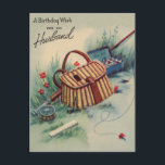 Fliegenfischerei | Husband Geburtstag Vintag Postkarte<br><div class="desc">Vintager Ehemann Geburtstagskarte heißt "Ein Geburtstagswunsch für meinen Mann". Es gibt einen zeichn in sanften Naturtönen wie Blau,  Grün und Rot. Es zeigt einen Korb,  Fliegenfischer,  Angelrute,  Angelschachtel und Angelausrüstung,  die draußen zwischen einem Feld und Blume sitzt.</div>