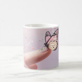 Fliegenhoch am Finger Kaffeetasse (Mittel)