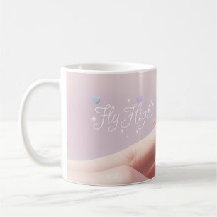 Fliegenhoch am Finger Kaffeetasse