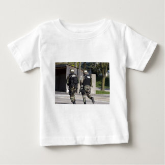 FLIEGENKLATSCHE BABY T-SHIRT