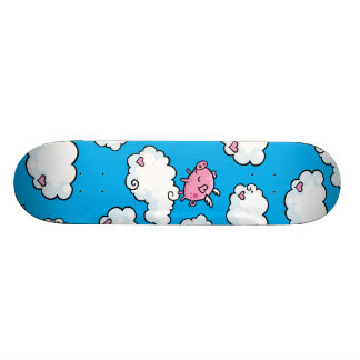 Fliegenschwein tanzt auf Wolken Skateboard