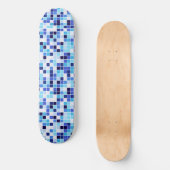 Fliesen, blaue Mosaikfliesen, geometrisches Muster Skateboard (Vorderseite)