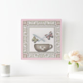 Fliesen für die Küche. Quadratische Wanduhr (Zuhause)