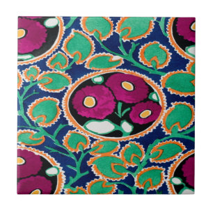 Fliesen mit kunstvollen Deko-Blume