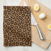 Fliesenhintergrund mit einem Leopardpelz Handtuch (Viertel Falte)