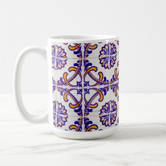 Fliesenmusternahaufnahme, Portugal Kaffeetasse (Links)