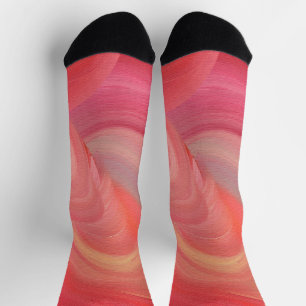 Fließende abstrakte Wirbel in Rot, Pink und Pfirsi Socken