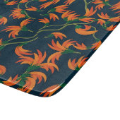 Fließendes orangefarbenes Blumenmuster Schneidebrett (Ecke)