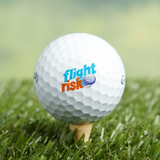 Flight Risk Golfball - Kühnes Grafikdesign (Insitu T-Shirt)