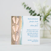 Flip Flops am Strand Hochzeit Einladung (Stehend Vorderseite)
