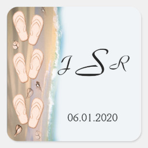 Flip Flops auf der Strandmonogramm-Aufkleber Quadratischer Aufkleber