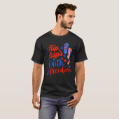 Flip Flops Faith And Freedom Fireworks 4th Of July T-Shirt (Vorne ganz)