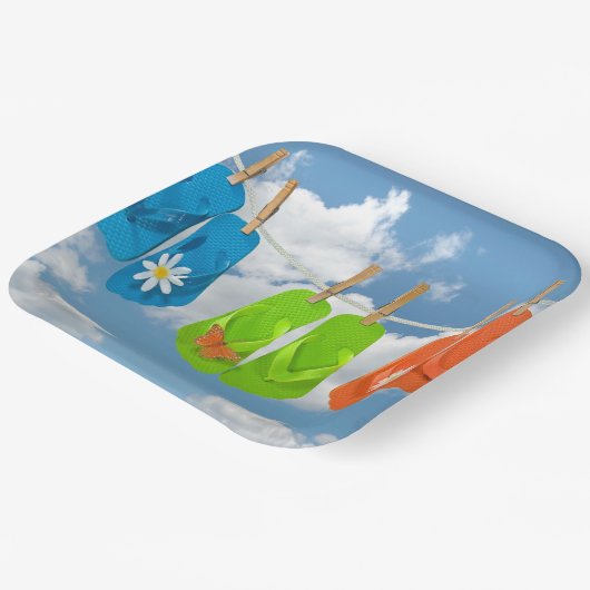 Flip-Flops in der Clothesline Pappteller (Gewinkelt)