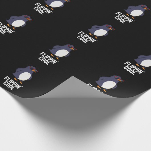 Flippin Cool Funny Pinguin Pun Dark BG Geschenkpapier (Ecke)