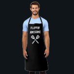 Flippin Phantastisch Spatula Funny Black Grilling Schürze<br><div class="desc">Die perfekte Schürze für den Koch, dessen Spatulenkompetenz sich über jeden Vergleich erstreckt, sei es drehend Burger auf dem Grill oder Pfannkuchen auf dem Grill. Zwei gekreuzte Spatulen erscheinen in weißer Hauptstadt unter dem Begriff "Flippin' Phantastisch" in weißen Buchstaben auf schwarzem Hintergrund silhoutiert. Der ideale Weg, um Ihre Wertschätzung für...</div>
