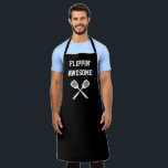Flippin Phantastisch Spatula Funny Black Grilling Schürze<br><div class="desc">Die perfekte Schürze für den Koch, dessen Spatulenkompetenz sich über jeden Vergleich erstreckt, sei es drehend Burger auf dem Grill oder Pfannkuchen auf dem Grill. Zwei gekreuzte Spatulen erscheinen in weißer Hauptstadt unter dem Begriff "Flippin' Phantastisch" in weißen Buchstaben auf schwarzem Hintergrund silhoutiert. Der ideale Weg, um Ihre Wertschätzung für...</div>