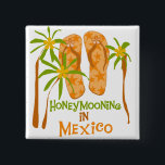 Flitterwochen-Mexikot-shirts und -geschenke Button<br><div class="desc">Wenn Sie ein Jungvermählten sind,  das in Mexiko honeymooning ist,  werden Sie Liebe unsere Bestimmungsortflitterwochen Mexiko-T - Shirts,  Hoodies,  Tassen,  Knöpfe,  Karten und anderes Bestimmungsort Mexiko-Flitterwochenkleid und -geschenke!</div>