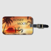 Flitterwochen mit tropischen Sonnenuntergang Stran Gepäckanhänger (Vorderseite (Horizontal))