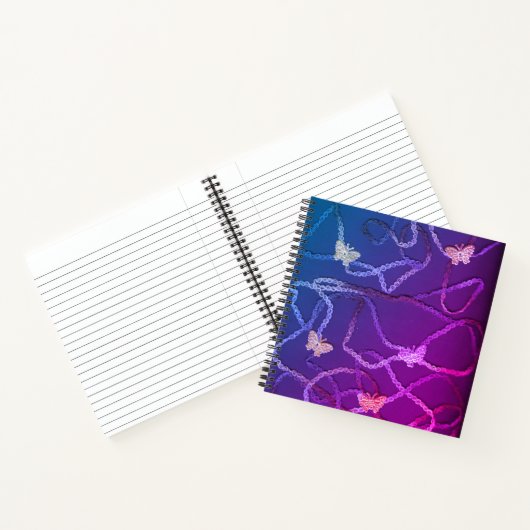 Floating Butterflies Spiral Notebook (Purple) Notizblock (Innenseite)